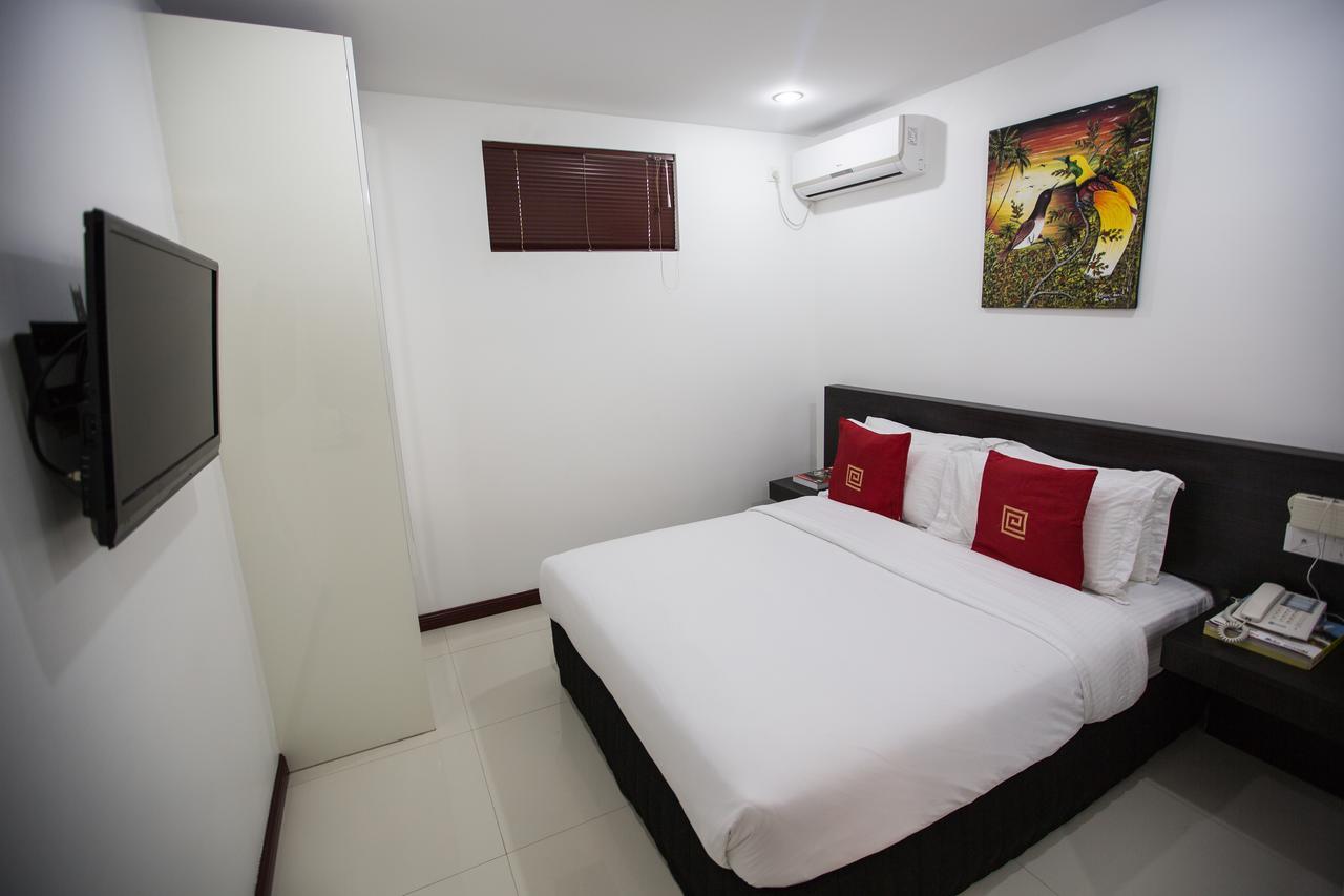 The Shady Rest Hotel พอร์ตมอร์สบี ภายนอก รูปภาพ